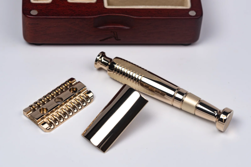Т-образная бритва с закрытым срезом Lambda Razors Athena Bronze фото 12