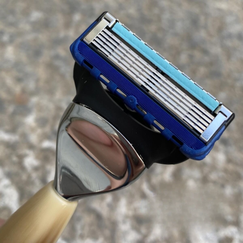 Станок для бритья Muehle Vivo R332F смола, система Fusion фото 5