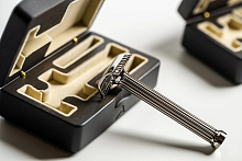 Т-образная бритва с открытым срезом Lambda Razors Ares v2 Titanium (Grade 5)