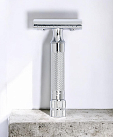 Т-образная бритва The Goodfellas' Smile Bayonetta