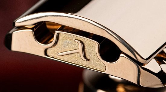 Поступление Lambda Razors