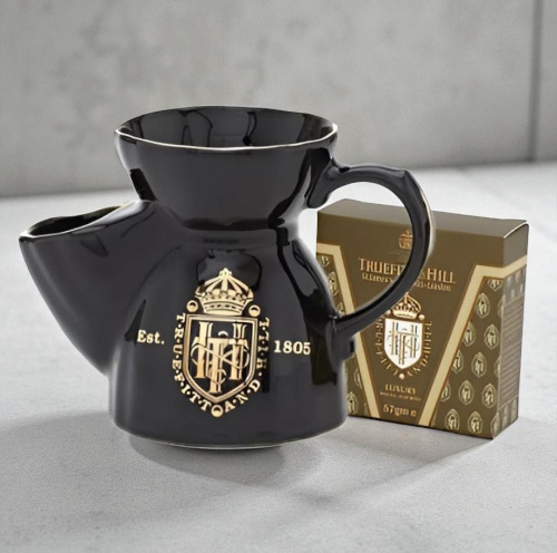 Чаша для бритья в комплекте с мылом Truefitt&Hill Black Shaving Mug, черная