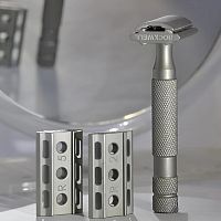 Т-образная бритва Rockwell Razors 6S, белый хром