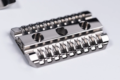 Т-образная бритва с закрытым срезом Lambda Razors Athena Titanium фото 6