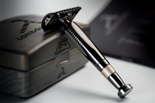 Т-образная бритва с закрытым срезом Lambda Razors Athena Stainless Steel DLC