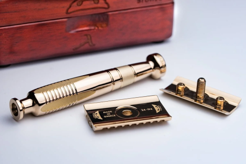 Т-образная бритва с закрытым срезом Lambda Razors Athena Bronze фото 6