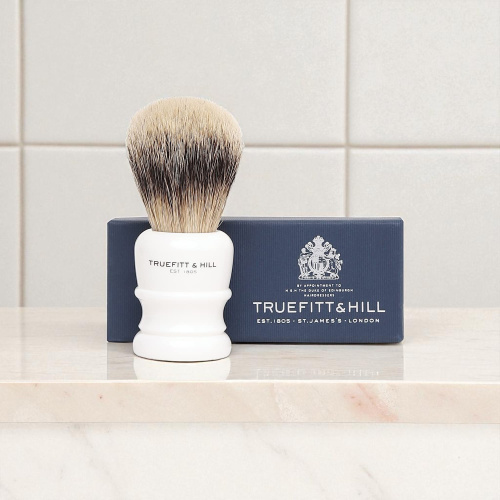 Помазок для бритья Truefitt&Hill Wellington Faux Porcelain Super Badger Brush, барсук фото 3