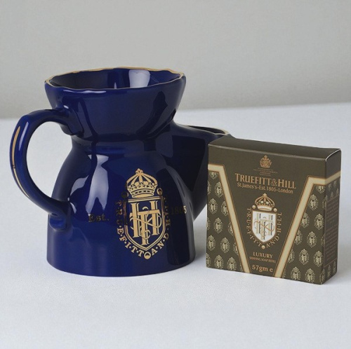 Чаша для бритья в комплекте с мылом Truefitt&Hill Navy Shaving Mug, синяя фото 2